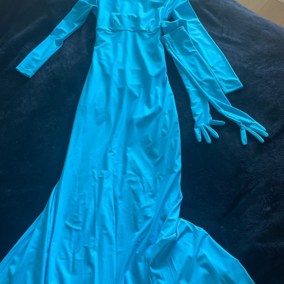 Balenciaga blue swimsuit dress with train. - Picture 4 of 5